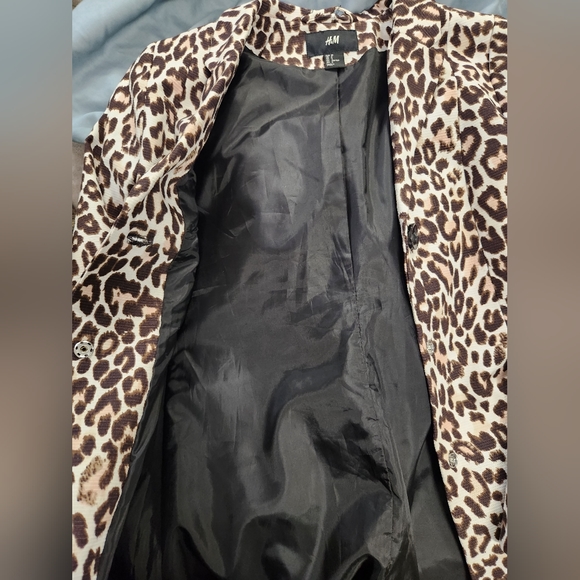 H & M LEOPARD PRINT COAT - Picture 6 of 9